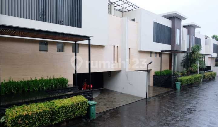 Rumah Townhouse Cipete Dekat MRT dan Sekolah Perancis