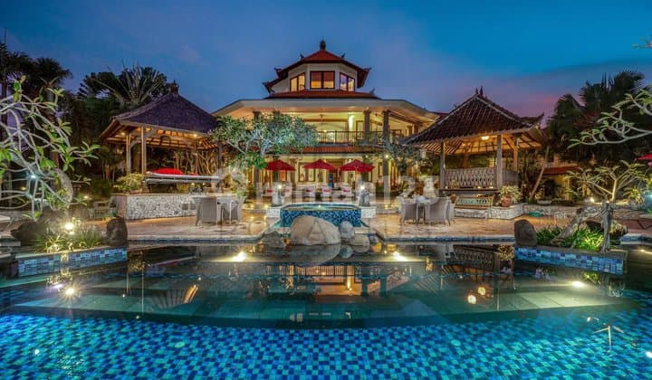 Majestic Hilltop Estate With Stunning Views Over Bali