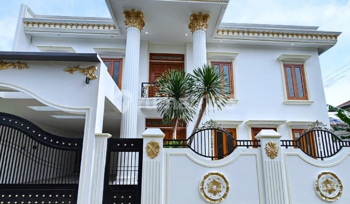 Rumah Mewah Harga Spesial Lokasi Sangat Strategis di Puspita Loka BSD City
