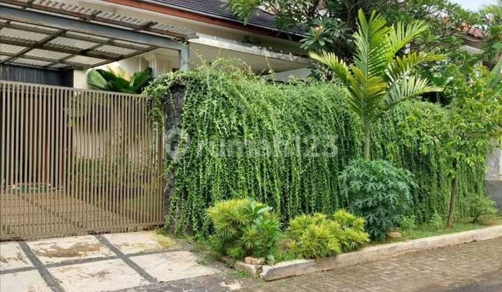 Rumah 2Lt Asri Terawat Siap Huni Sangat Strategis di Delman Indah - Kebayoran Lama - Jakarta Selatan