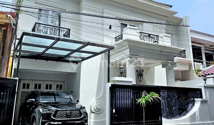Rumah Mewah Jaksel Bangeettt Harga Ok Konsep Modern Classic Ada Pool & Gym Lokasi Strategis