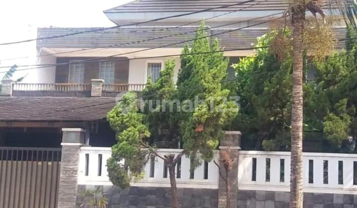 Disewakan Rumah 2,5 Lantai Bagus Siap Huni di Komp. Billymon, Pondok Kelapa, Duren Sawit - Jakarta Timur