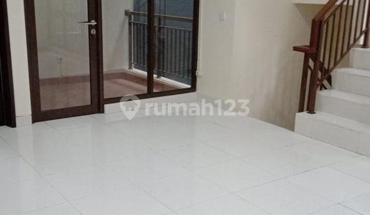 Dijual Cepat Rumah di Greenwich Park Cluster Whelford