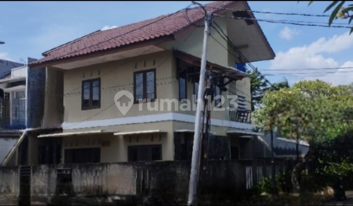 Dijual Lelang Rumah Turun Harga di Serpong Tangerang Selatan