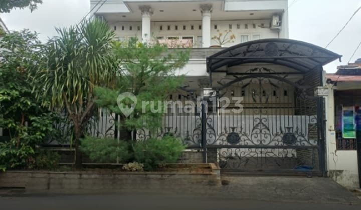 Auction House for Sale in Joglo, West Jakarta