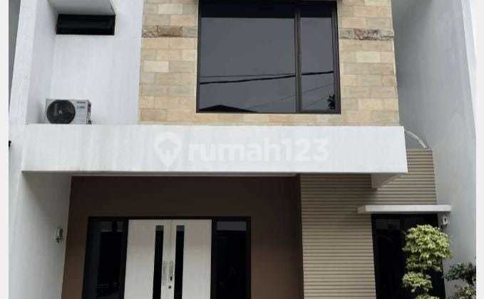 3 Kamar, 2 Lantai. Nurwita Residence