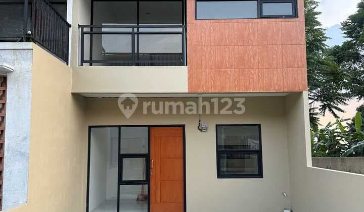 Dijual Rumah Rumah 2 Lantai di Setiabudi Bandung.