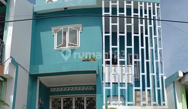 3-Story Ready-to-Occupy House in Bekasi Jaya Indah, East Bekasi
