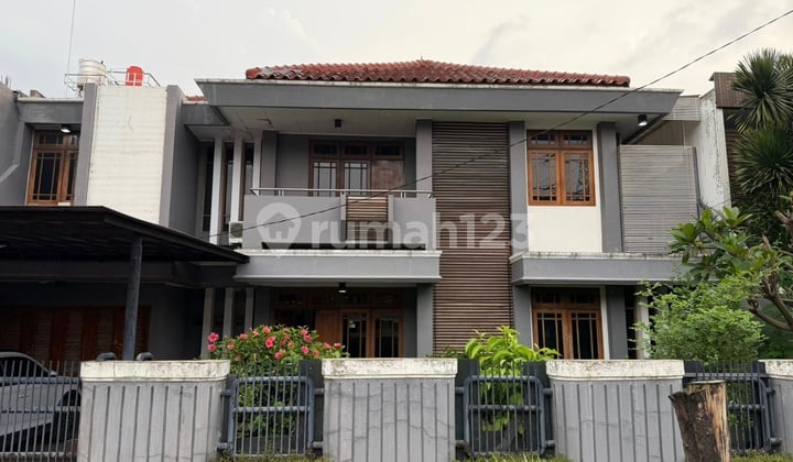 2-Story Flood-Free House in Eramas 2000 Real Estate, Pulogebang, Cakung, East Jakarta