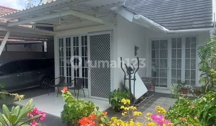 Dijual Rumah Rapi Terawat Dekat Akses LRT di Kemang Pratama Bekasi