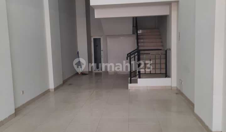 Dijual Ruko 3 Lantai di Komplek Ruko Emerarld Summarecon Bekasi
