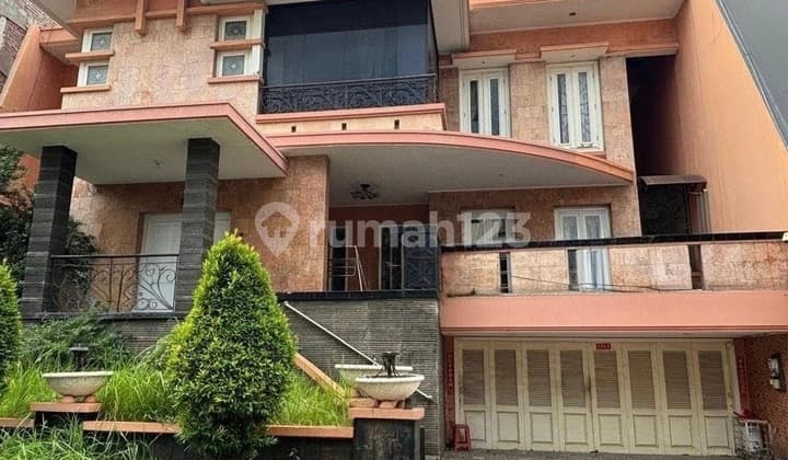 Rumah 2 Lantai di Bukit Gading Mediterania, Kelapa Gading, Jakarta Utara