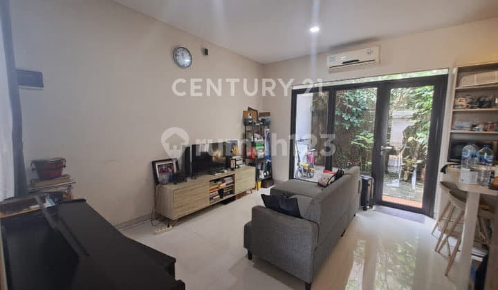 Rumah di Lingkungan Tenang dan Sejuk di Sawangan