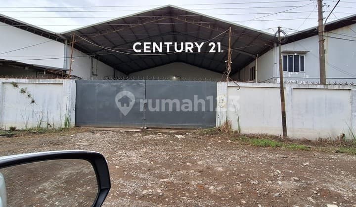 Disewakan Gudang di Area Terboyo Akses Besar Bangunan Siap Pakai