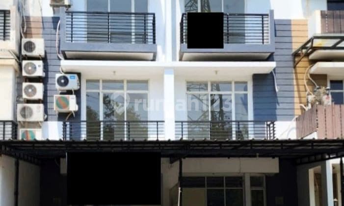 Trimaran Catamaran House PIK For Sale/Rent Strategic Wide Road Near School