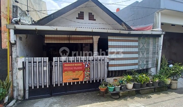 Rumah Nyaman dan Siap Huni di Daerah Abadijaya, Sukmajaya, Depok Timur