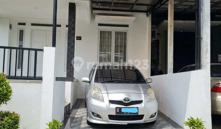 A comfortable and ready-to-occupy house for sale at Bella Casa Residence, Tirtajaya, Sukmajaya, Depok