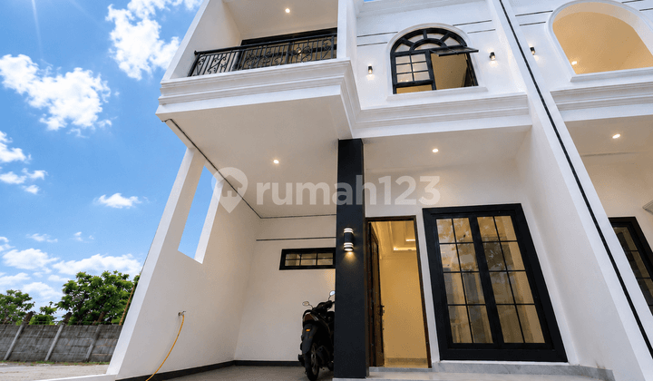 Move-in Ready Home Near Public Transportation and Jakarta