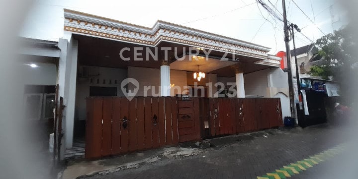 Rumah Plamongan Indah Siap Huni Ada Kolam Renang Pribadi