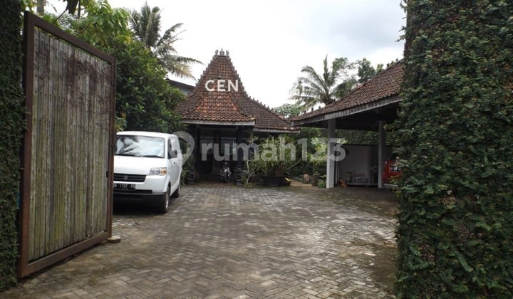 Rumah Mewah Nyaman Daerah Gunungpati Semarang Lengkap Ada Villa
