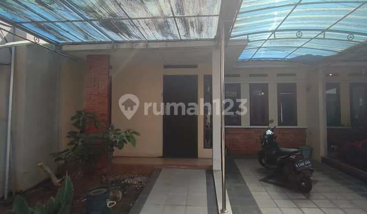 For Sale Secondary 3-Story House Inside Pearl Garden Cluster Cimanggis Tapos Depok West Java