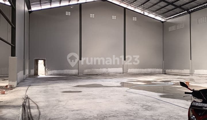 Gudang Kav.dpr Cipondoh Tangerang LB 553,5M²