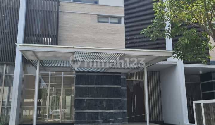 Rumah Pik Golf Island Cluster Chopin Jakarta Utara