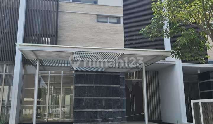 Rumah Pik Golf Island Cluster Chopin Jakarta Utara