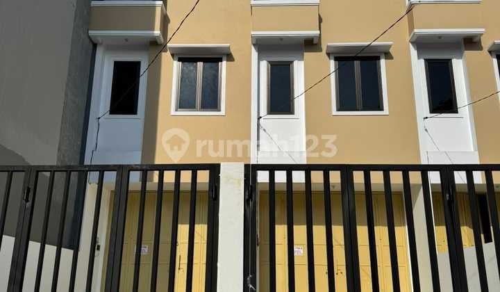 Jual Rumah Baru 4 Tingkat di Jelambar , Jakarta Barat