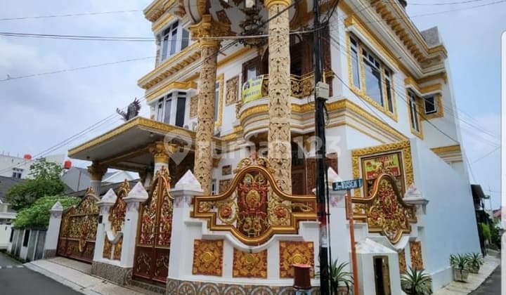 Rumah Mewah 3 Lantai di Pulo Gadung Jakarta Timur