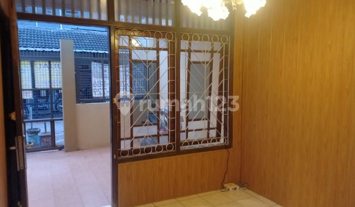 Dijual Rumah 2 Lantai Siap Huni di Taman Cibaduyut Indah