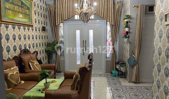 Dijual Rumah Cantik di Duta Bumi 1