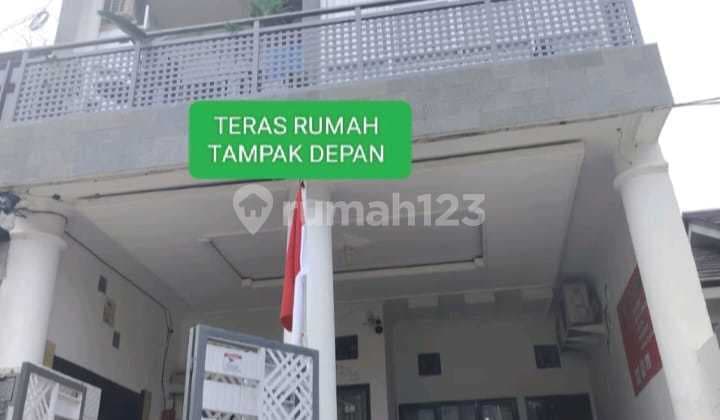 Rumahcilebutresidence