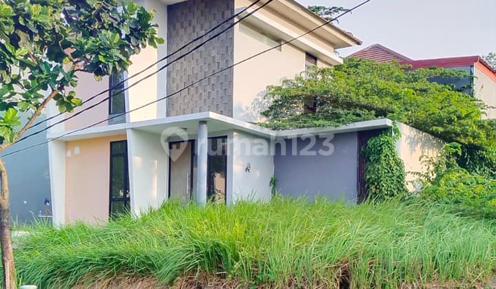 Rumah Posisi Hook 3 KT di Summer Bliss Simpruk Lippo Cikarang