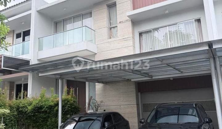 Dijual Rumah Mewah Furnished di Golf Island Pantai Indah Kapuk
