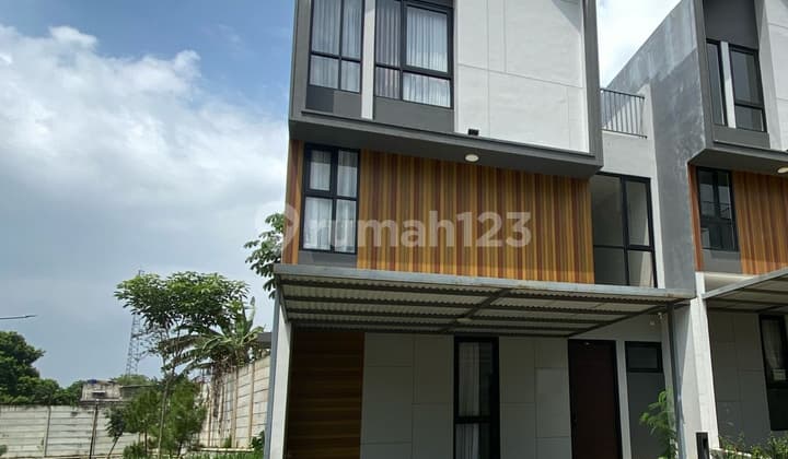 Disewakan Cepat Rumah Mezzanine Hook di Kota Wisata