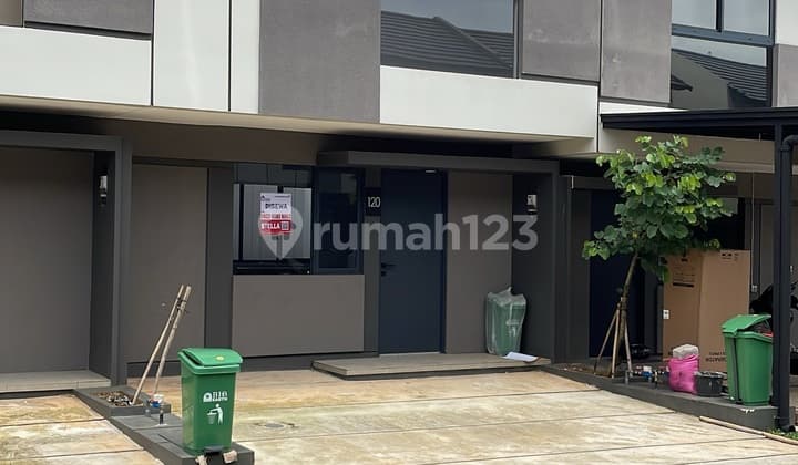 Disewakan Rumah 2 Lantai di Park Serpong Siap Huni