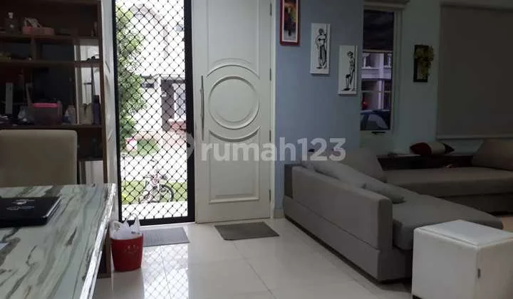 For Sale Fast Green Lake City House, Europe Cluster, Fully Furnished, Land Area 120 m², Building Area 240 m², Ready to Move In
