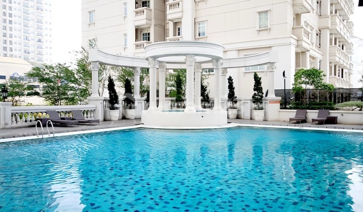 Hot Deals! Apartemen Bellezza Permata Hijau 2Br Full Furnished - Pool View Cantik | Harga Jatuh 1,9M Nego | Pemilik Urgent Go Luar Negeri, Harus Laku Minggu Ini!
