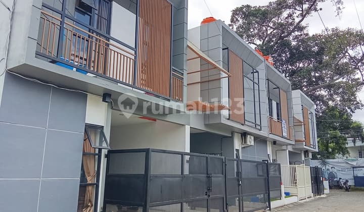 Cheap Dormitory at the Entrance to Umm Malang Campus