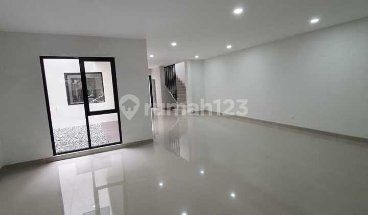 Rumah. Baru Giriloka. BSD