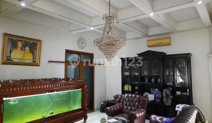 Rumah Dekat Beacukai & Pintu Tol Jatinegara, Pisangan Jakarta Timur