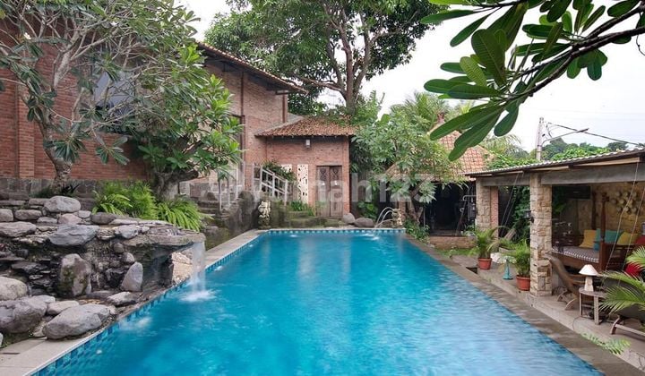 Jual Rumah/Villa Ethnic Fully Furnished di Cinangka Sawangan