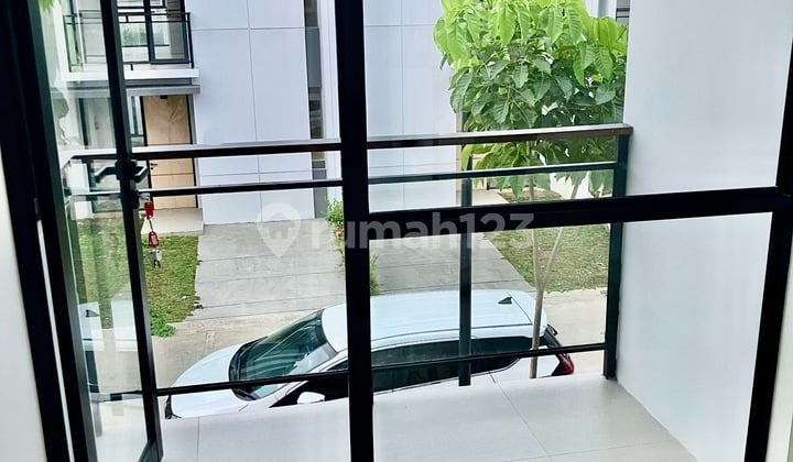 Dijual Rumah Cepat Rumah 2 Lantai Cendana Essence West 1 Lippo Karawac
