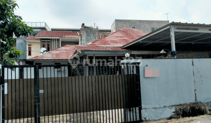 Jual 2 Rumah Luas SHM Hadap Utara di Jakarta Selatan