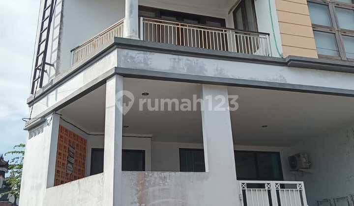2-Story House on Moyo Island