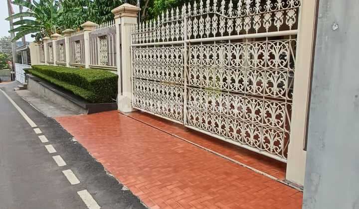 Dijual Rumah Besar Asri Diperumahan Elite.kavling.pati.bambu Apus