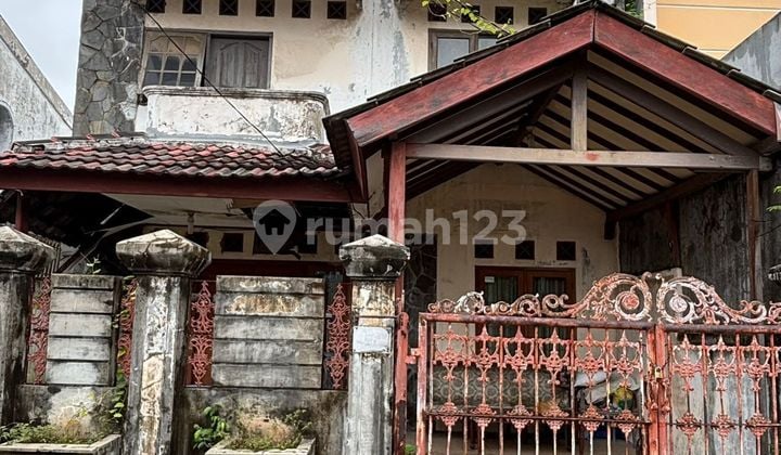 Jual Murah Banget Rumah Tua Hitung Tanah Komplek Griya Agung Permai
