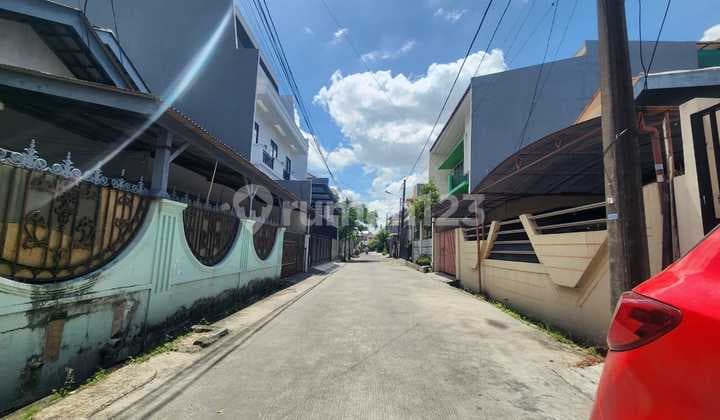 For Sale 3-Story Ratu Taman House Ready to Use