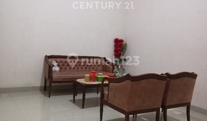 Strategic House with Car Access in the Heart of Tegal City